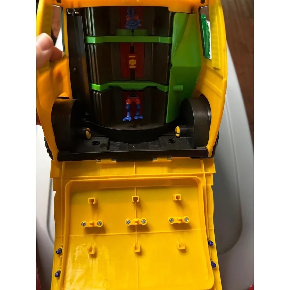 TMNT Mutant Mayhem Pizza Fire Delivery Van Playmates Toys Yellow Green‎ Vehicle
